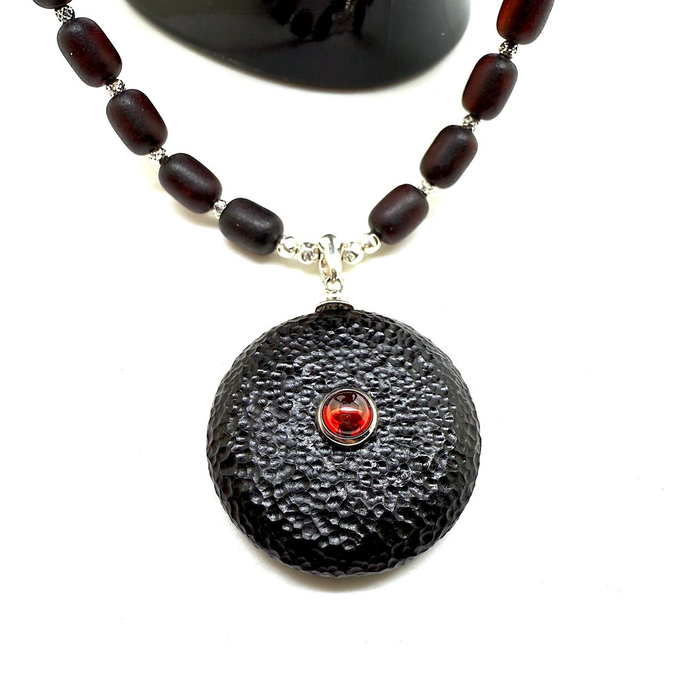 波罗的海琥珀雕刻吊坠和项链，配以925纯银 - 琥珀 - Succinite / fossilized pine tree resin #4.3