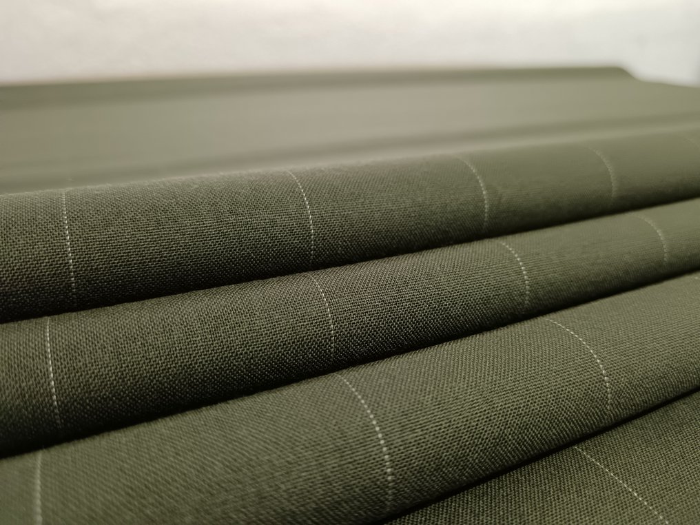 Pure virgin wool measures 6x1.50 m. - Textile - 600 cm - 150 cm - Pure virgin wool #1.0