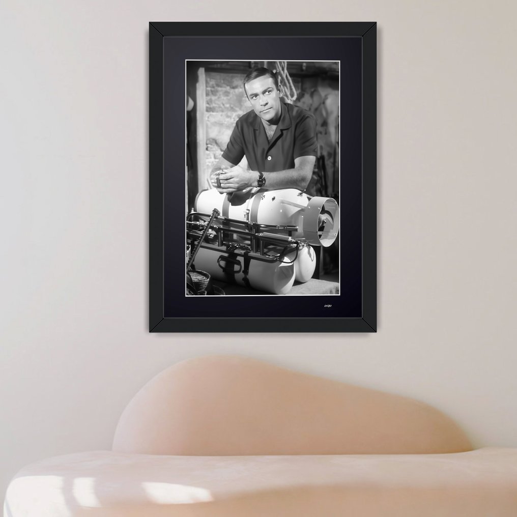 Sean Connery  "James Bond 007 Thunderball "  1965 - Fine Art Photography - Luxury Wooden Frame 70X50 cm - Limited Edition 01 of 30 - Serial 20350 - Original Certificate (COA), Hologram - 100% New. Shipping Reduction from 3 items #1.0