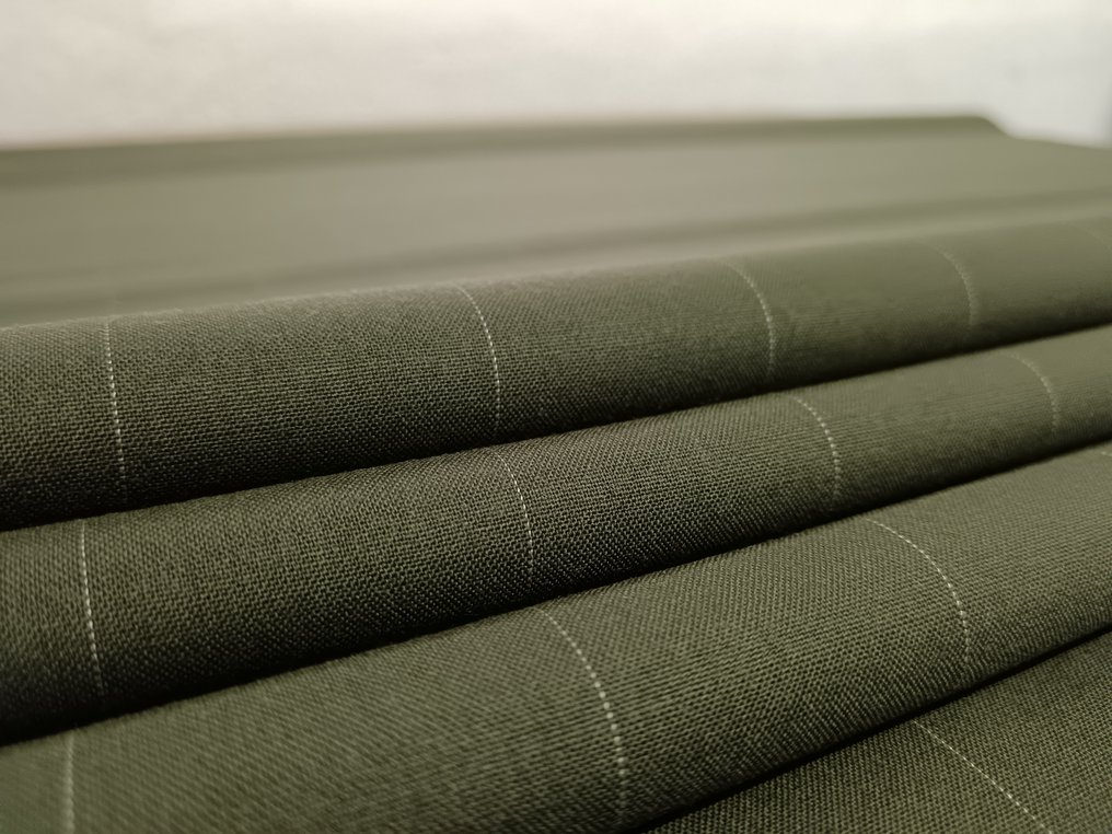 Pure virgin wool measures 6x1.50 m. - Textile - 600 cm - 150 cm - Pure virgin wool #1.0