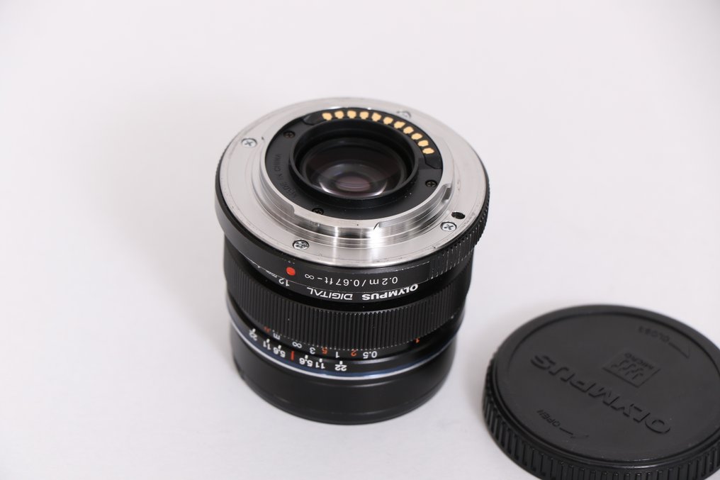 Olympus Zuiko digital Micro 4/3 12mm f 2 ED MSC Cameralens #3.2