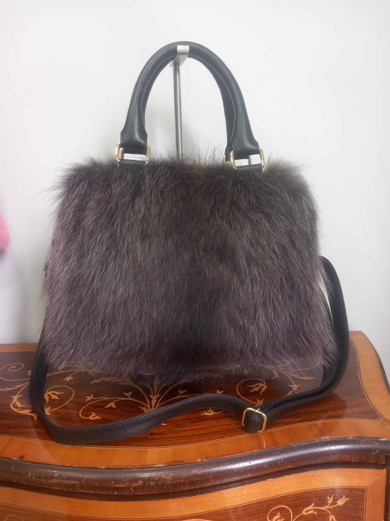 Artisan Furrier - 包 #1.0