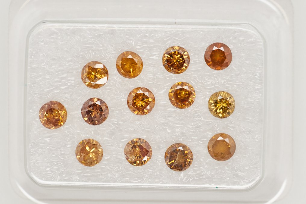 沒有保留價 - 13 pcs 鑽石  (經顏色處理)  - 1.01 ct - 圓形 - I1, I2, I3 - Gem Report Antwerp (GRA) #2.1