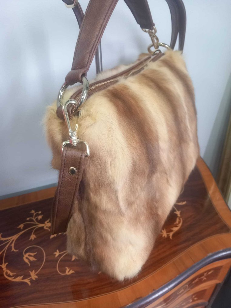 Artisan Furrier - Táska #3.2