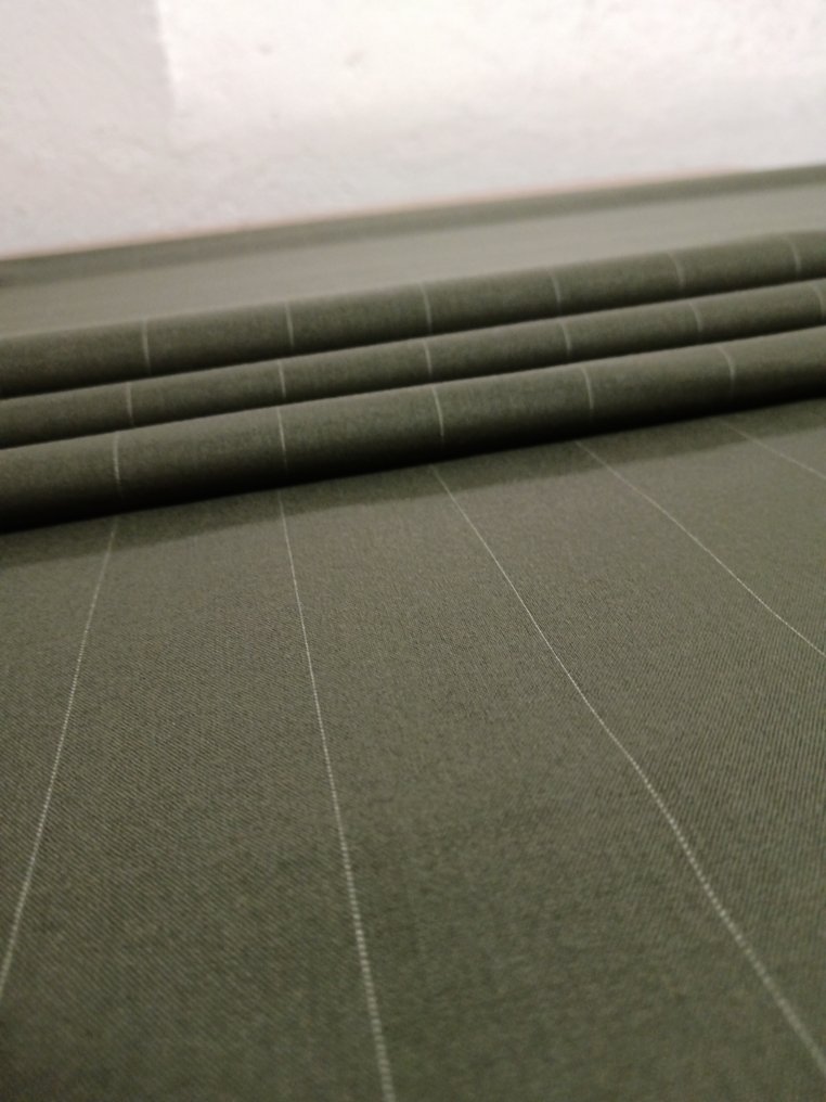 Pure virgin wool measures 6x1.50 m. - Textile - 600 cm - 150 cm - Pure virgin wool #3.2