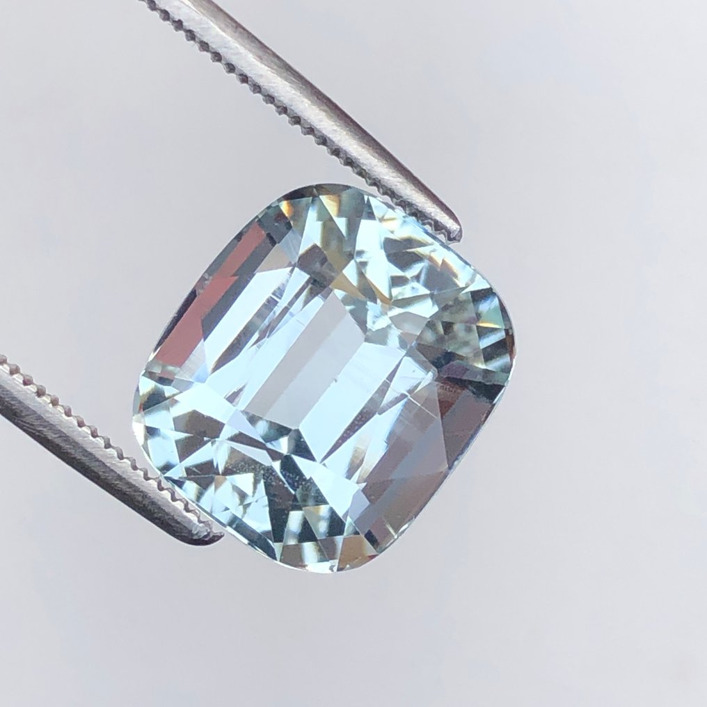 χωρίς τιμή ασφαλείας - 1 pcs  Μπλε Ακουαμαρίνης  - 5.88 ct - Διεθνής Ένωση Έγχρωμων Πολύτιμων Λίθων (ICA GemLab) #3.2