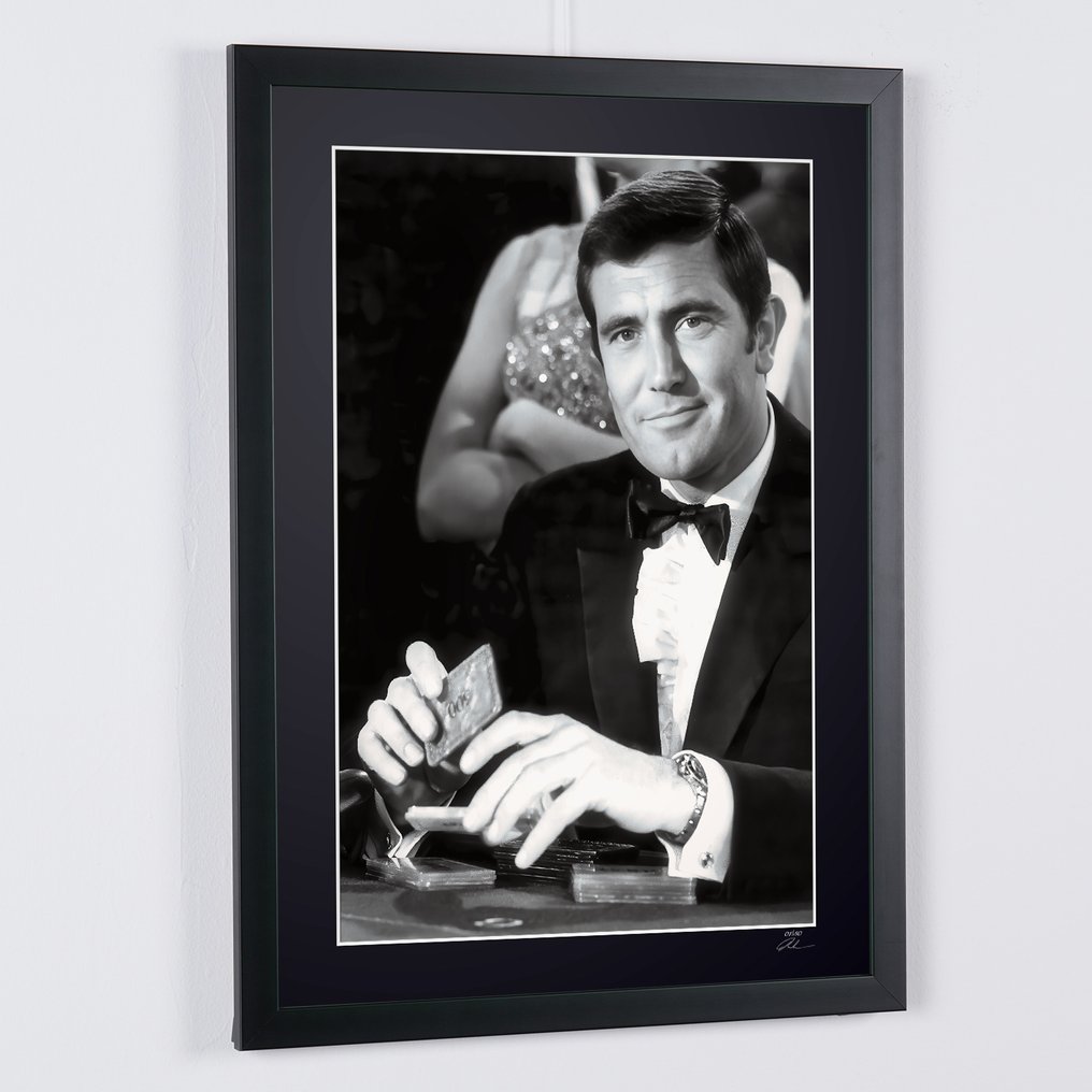 George Lazenby  "James Bond 007"  1969 - Fine Art Photography - Luxury Wooden Frame 70X50 cm - Limited Edition 01 of 30 - Serial 20299 - Original Certificate (COA), Hologram - 100% New. Shipping Reduction from 3 items #4.3