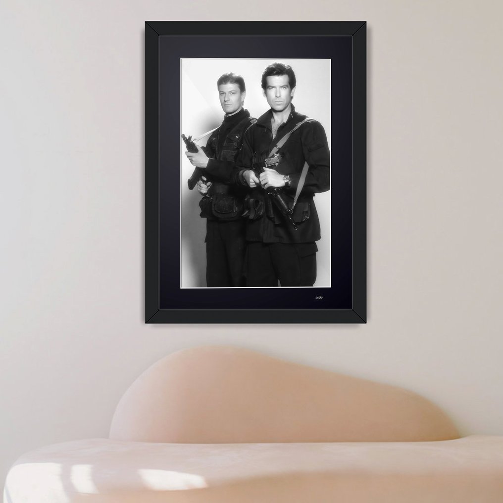 Pierce Brosnan and Alec Trevelyan   "James Bond 007 Goldeneye " 1995 - Fine Art Photography - Luxury Wooden Frame 70X50 cm - Limited Edition 01 of 30 - Serial 20266 - Original Certificate (COA), Hologram - 100% New. Shipping Reduction from 3 items #1.0