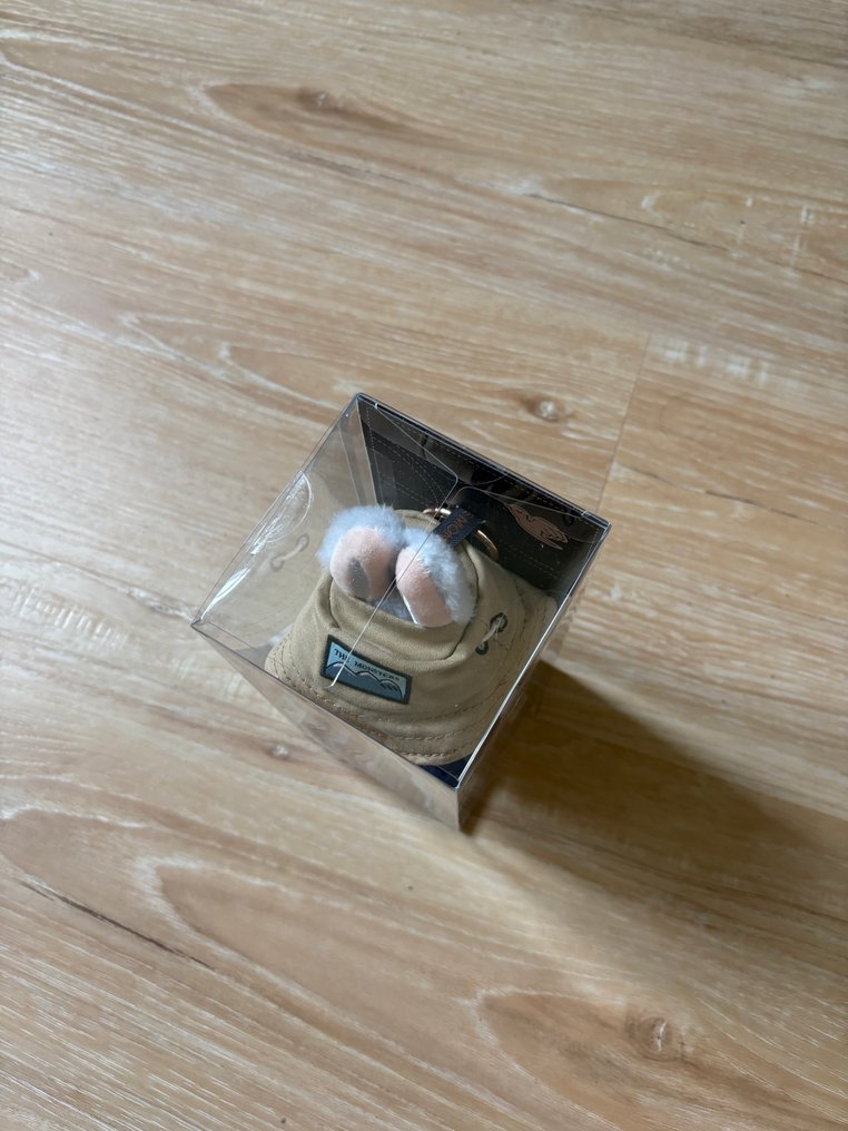 Pop Mart - Baba Labubu The Monsters Fall In Wild Vinyl Plush Pendant - 2020+ - Kína #2.1