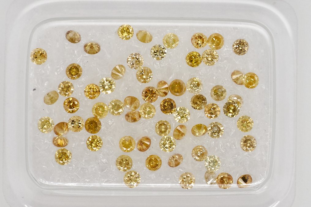 沒有保留價 - 64 pcs 鑽石  (經顏色處理)  - 1.01 ct - 圓形 - I1, I2, I3 - Gem Report Antwerp (GRA) #2.1