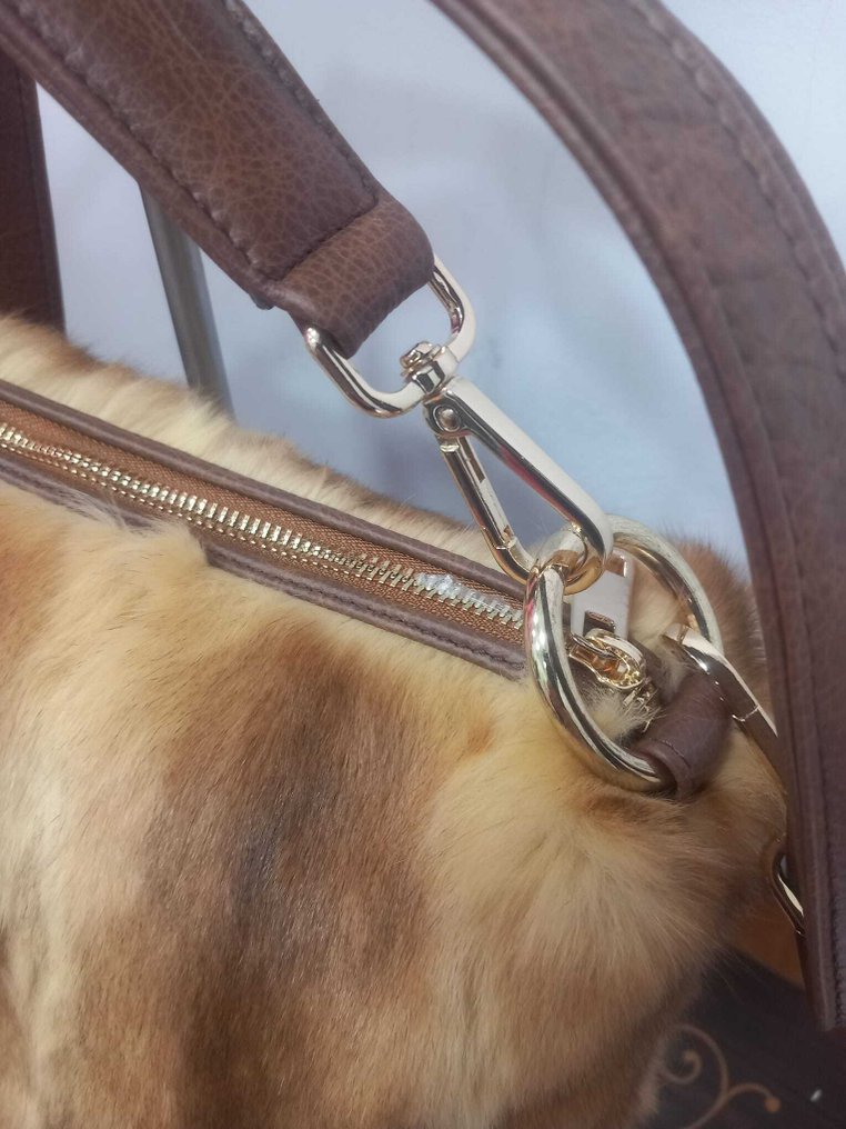 Artisan Furrier - Táska #1.0