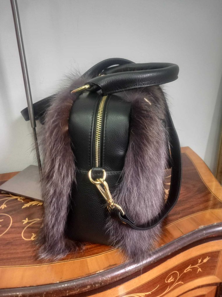 Artisan Furrier - 包 #4.3