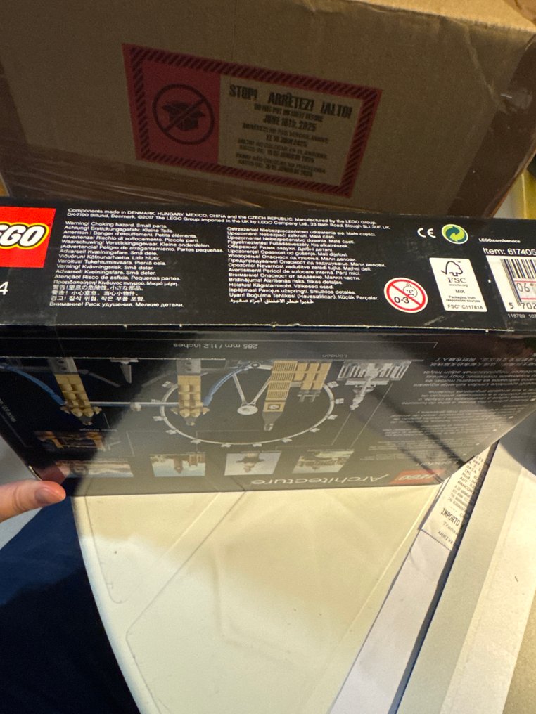 LEGO Set - 21034 - Architecture - London #1.0