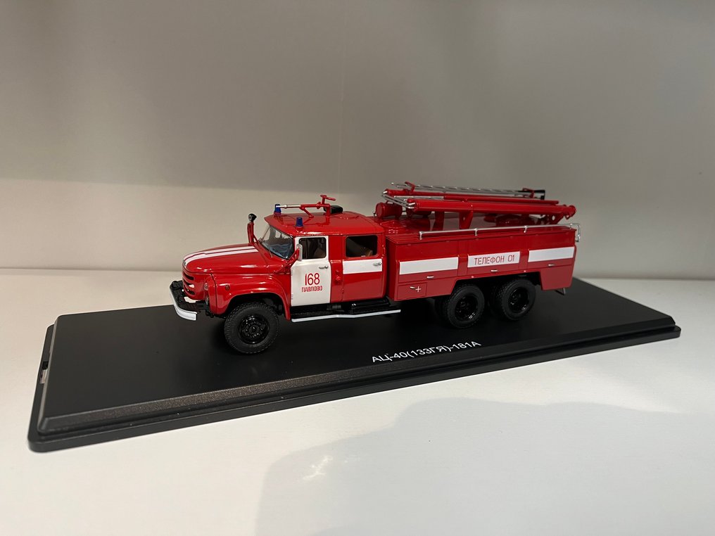 Start Scale Models (SSM) 1:43 - Modell teherautó - Zil-133Ja - tűzoltóautó #3.2