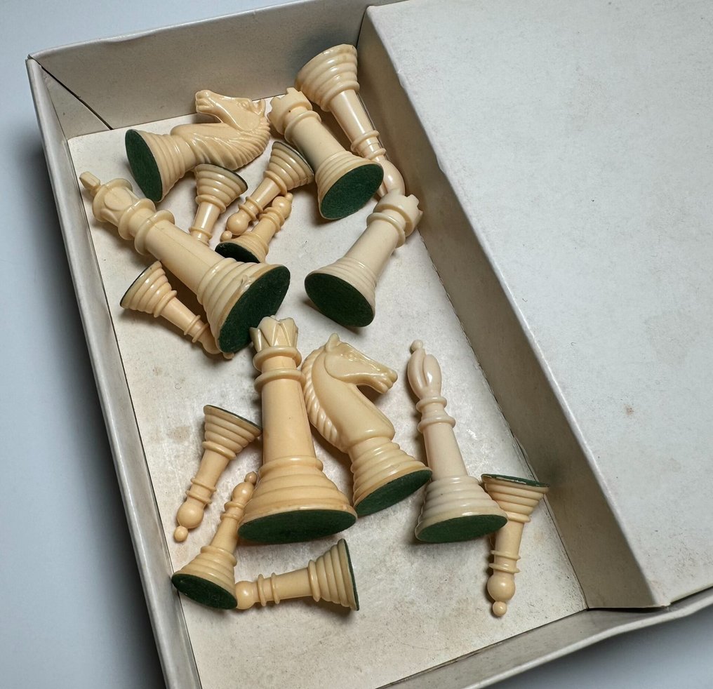 Chess - Board game - Chess Set #2.1