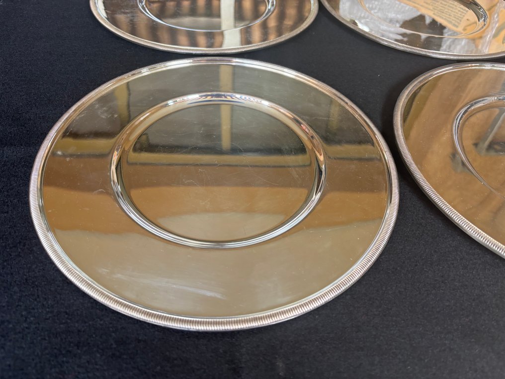 Christofle - Sottopiatto (4) - Placcato argento - Piatti di presentazione #1.0