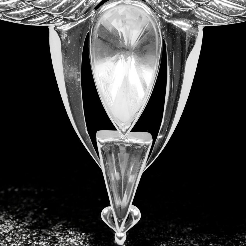 Light Guardian Pendant – Amethyst, Opal and Quartz Winged Jewelry: Spirituality and Eclecticism of Life. - Height: 62 mm - Width: 58 mm- 17 g #4.3