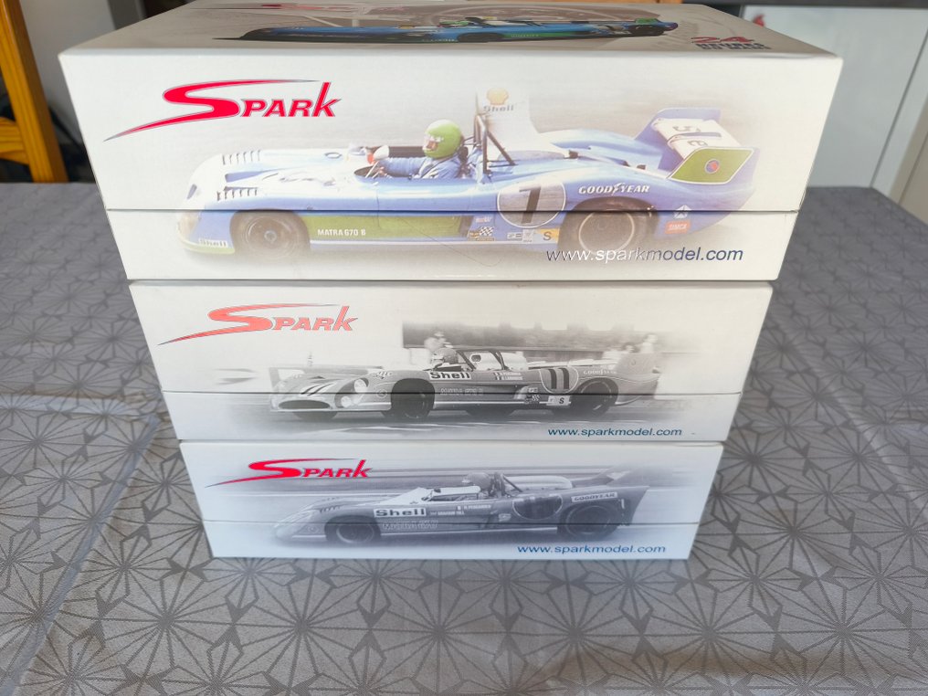 Spark 1:18 - Modell versenyautó  (3) - Matra-Simca MS 670, 670 B, 670 C #2.1