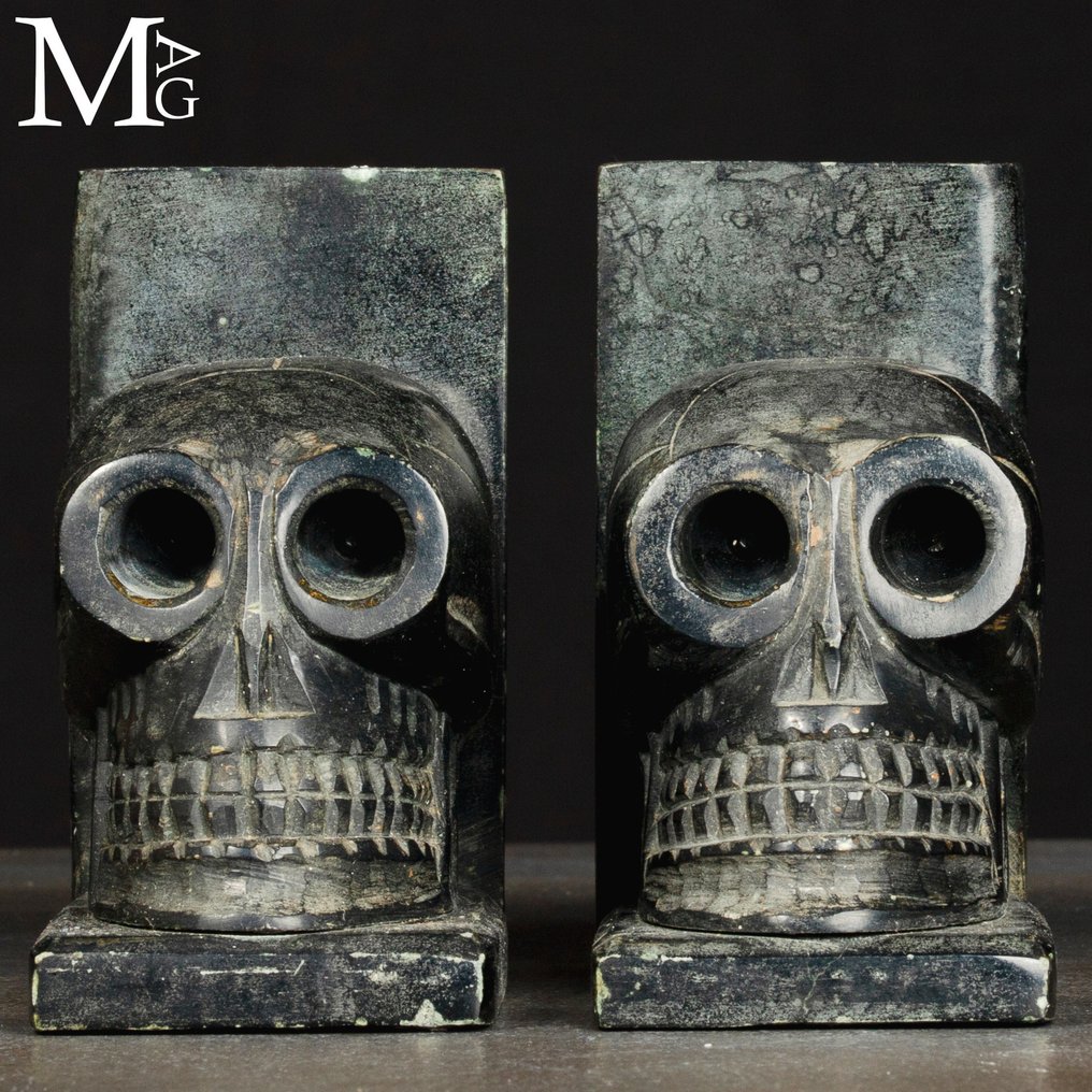 天然石头骷髅书挡 — 手工雕刻成对 標本全身支架 - Human Skulls - 110 mm - 110 mm - 60 mm - 2 #4.3