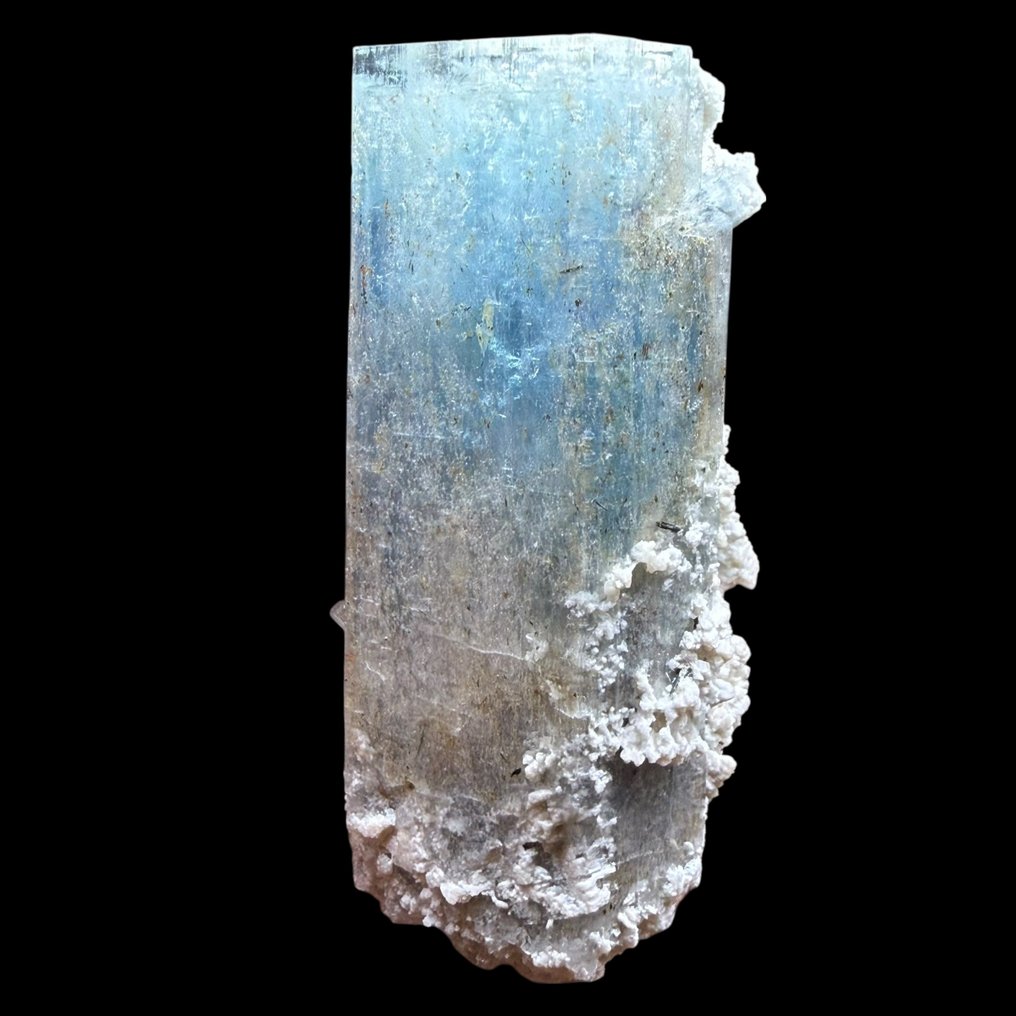 Ακουαμαρίνα – Ημιδιάφανο μπλε σε μήτρα ορθοκλάσης. - Ύψος: 7 cm - Πλάτος: 3.5 cm- 110 g #1.0