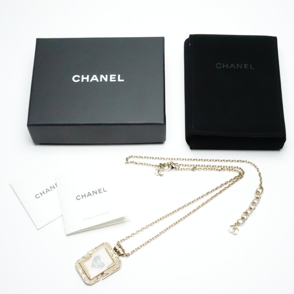 Chanel - Banhado a ouro, Metal, strass - Colar - Pingente Reversível #1.0