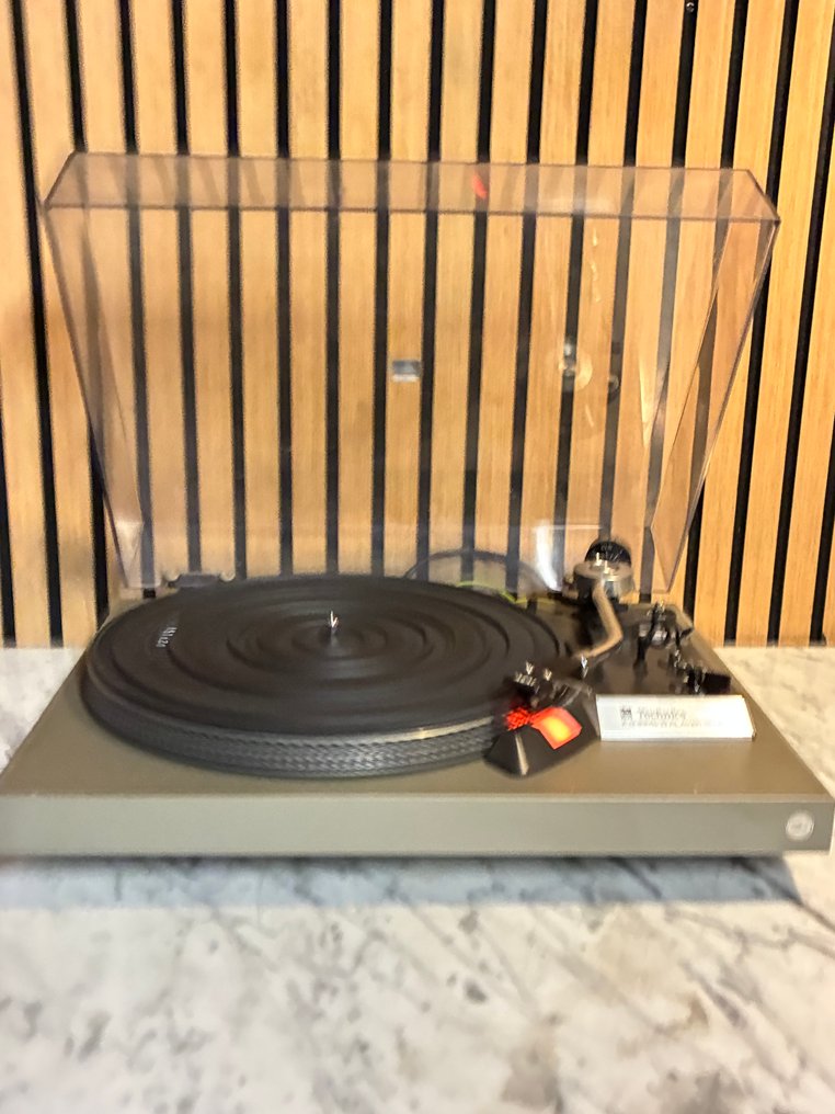 Technics - SL-23 - FG Servo - Semi-automatic Turntable #1.0