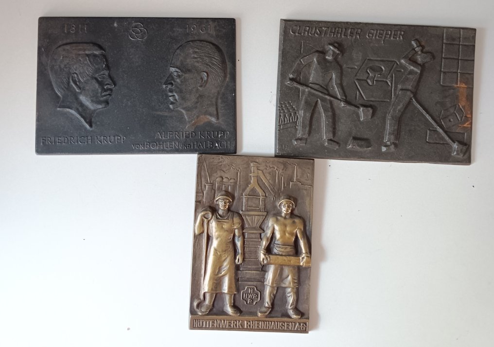 3个铜/金属纪念品,纪念前Huttenwerk、Friedrich和Alfred Krupp von Bohlen und - 匾 (3) - 青铜,金属 #1.0