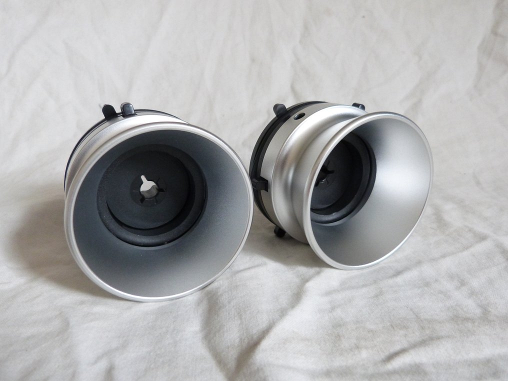 DeLuxe High End - NAB Aluminum Hub Adapter Audio component #2.1