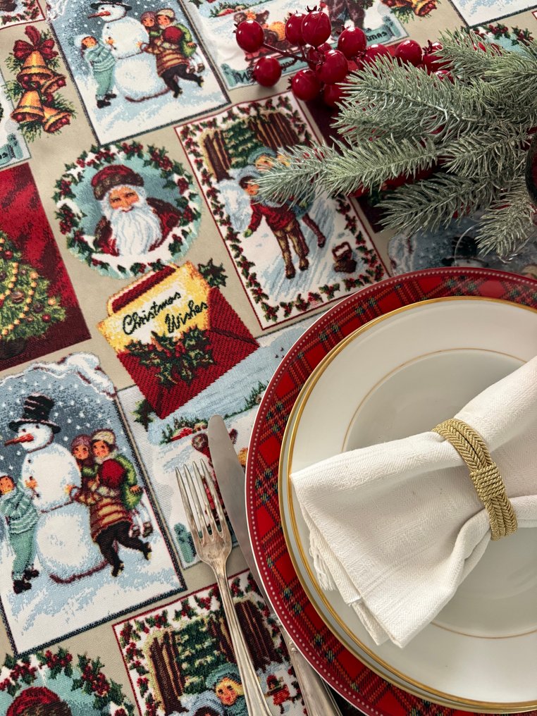 Christmas tablecloth for large gatherings. Patchwork holiday decor with snowmen, reindeer, and more. - Tablecloth - 2.94 m - 1.43 m #1.0