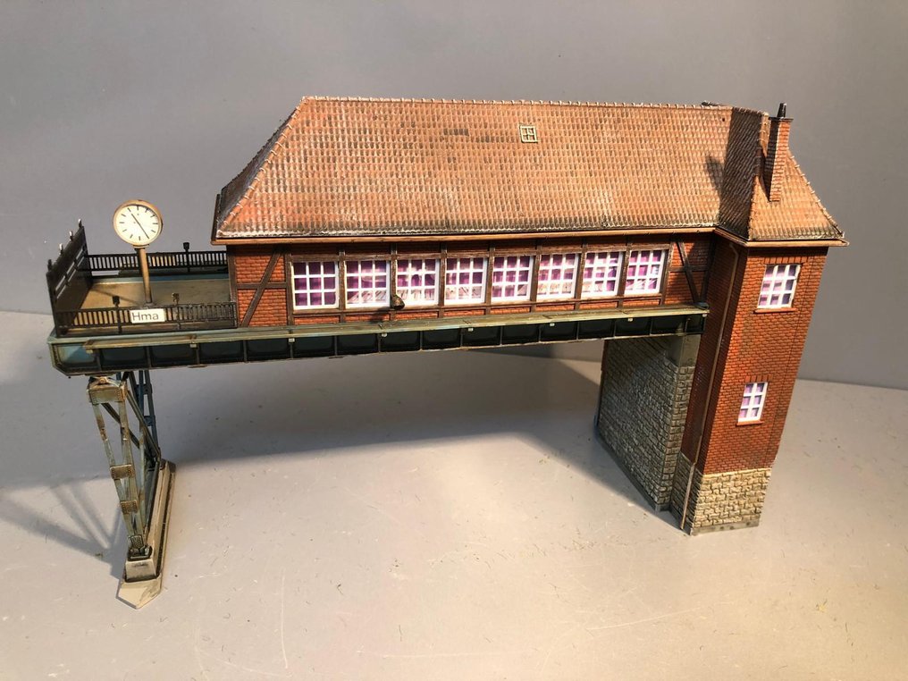 Kibri H0 - Modellbahngebäude (1) - Hamm-Brücke, wettergegerbt, gestrichen. #1.0