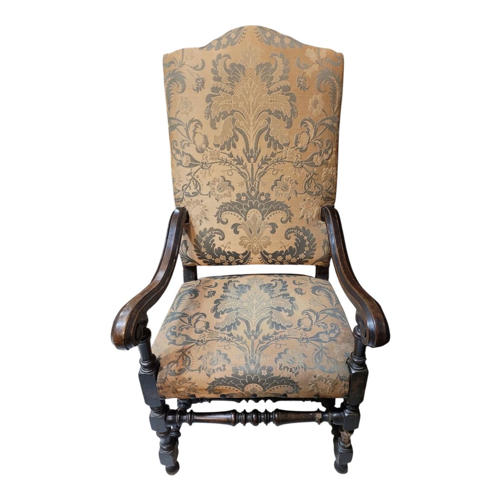 扶手椅子 - 一个卷线器 - 胡桃木 #1.0