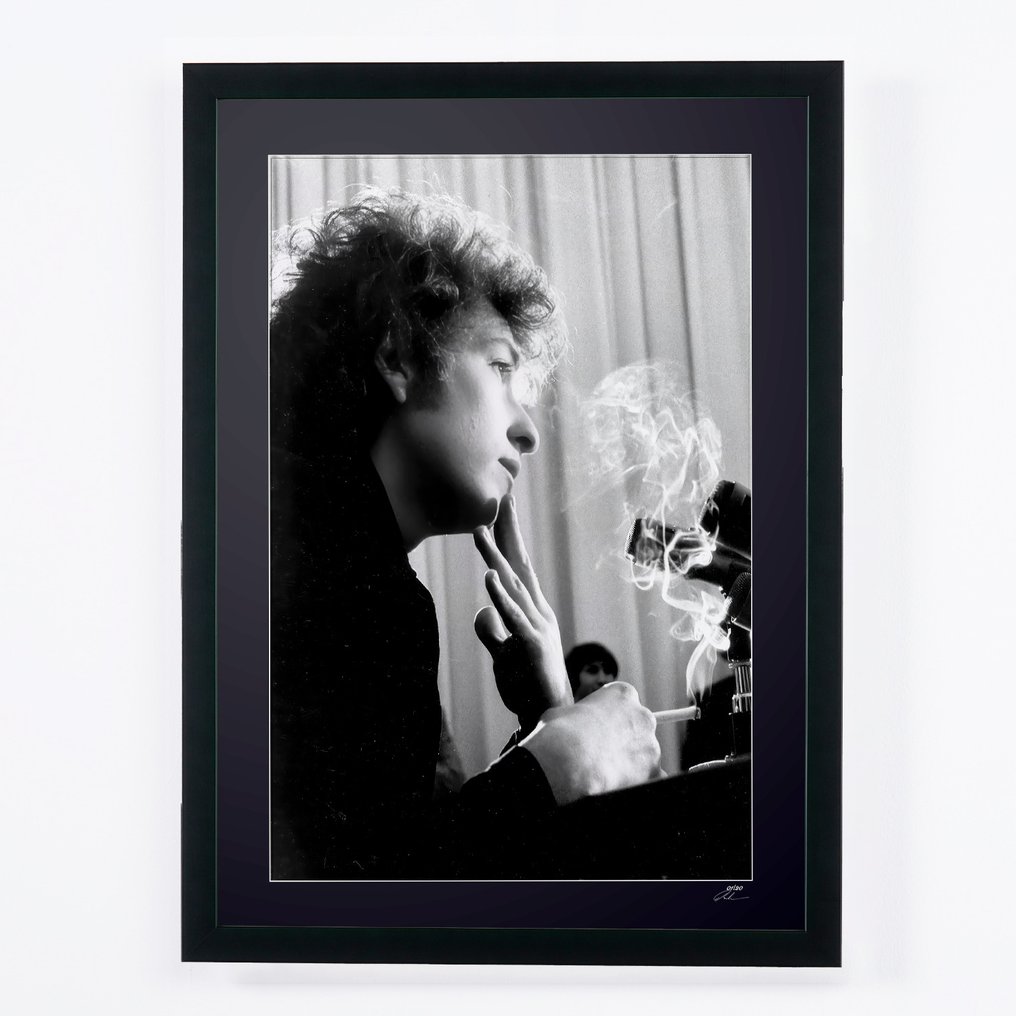 Bob Dylan 1965 - Fine Art Photography - Luxury Wooden Frame 70X50 cm - Limited Edition 01 of 20 - Serial MU 328 - Original Certificate (COA), Hologram - 100% New. Shipping Reduction from 3 items #3.2