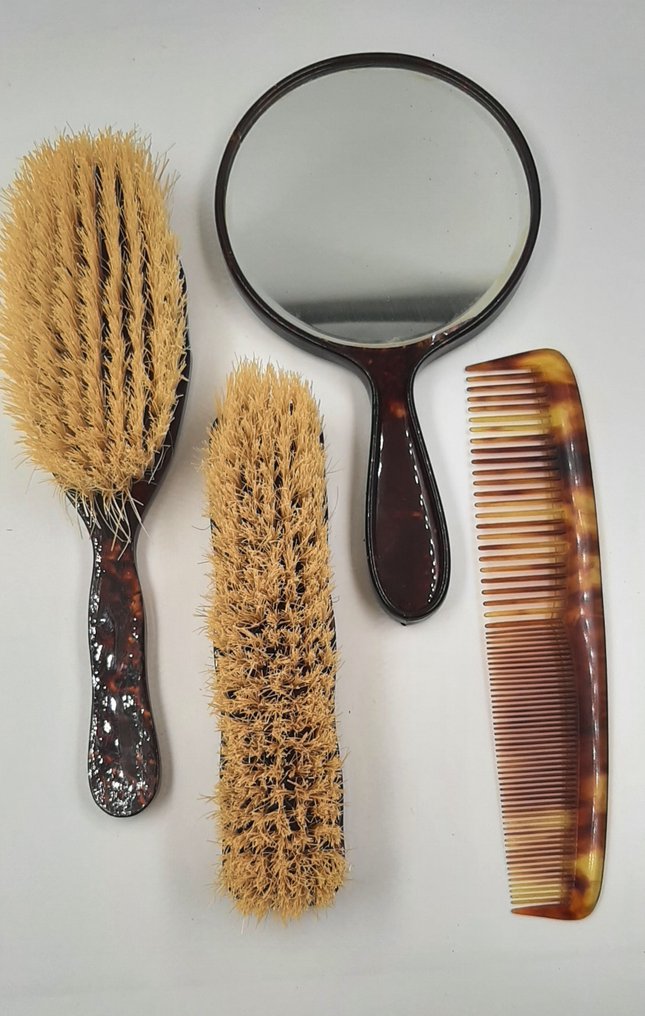 Art Deco Toilet set (4) - Galalite #4.3