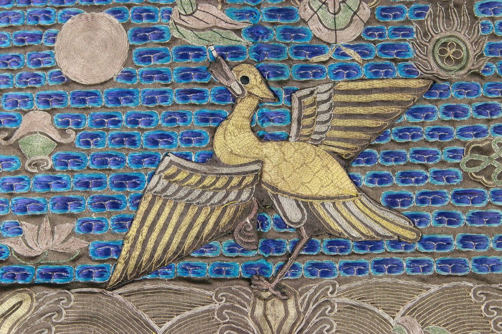 绣有刺绣的丝绸Mandarin方巾 - 絲, 金色, 凤凰等级徽章刺绣官 - 中國 - 清中期——嘉庆时期 #1.0