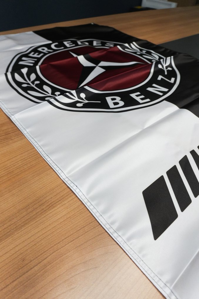 旗 - Mercedes-Benz - AMG - XL (120x75 cm) – Premium Satin Fabric – Black & White Design #3.2