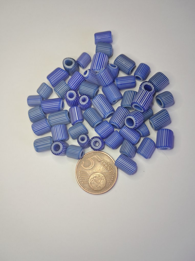 Perle veneziane con righe bianche (Senza prezzo di riserva) #1.0