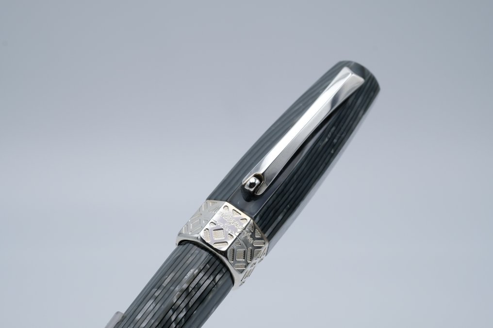 Montegrappa - Extra Otto - Celluloid ''Shiny Lines'' (ISE8T_CL) - Rollerpen #1.0