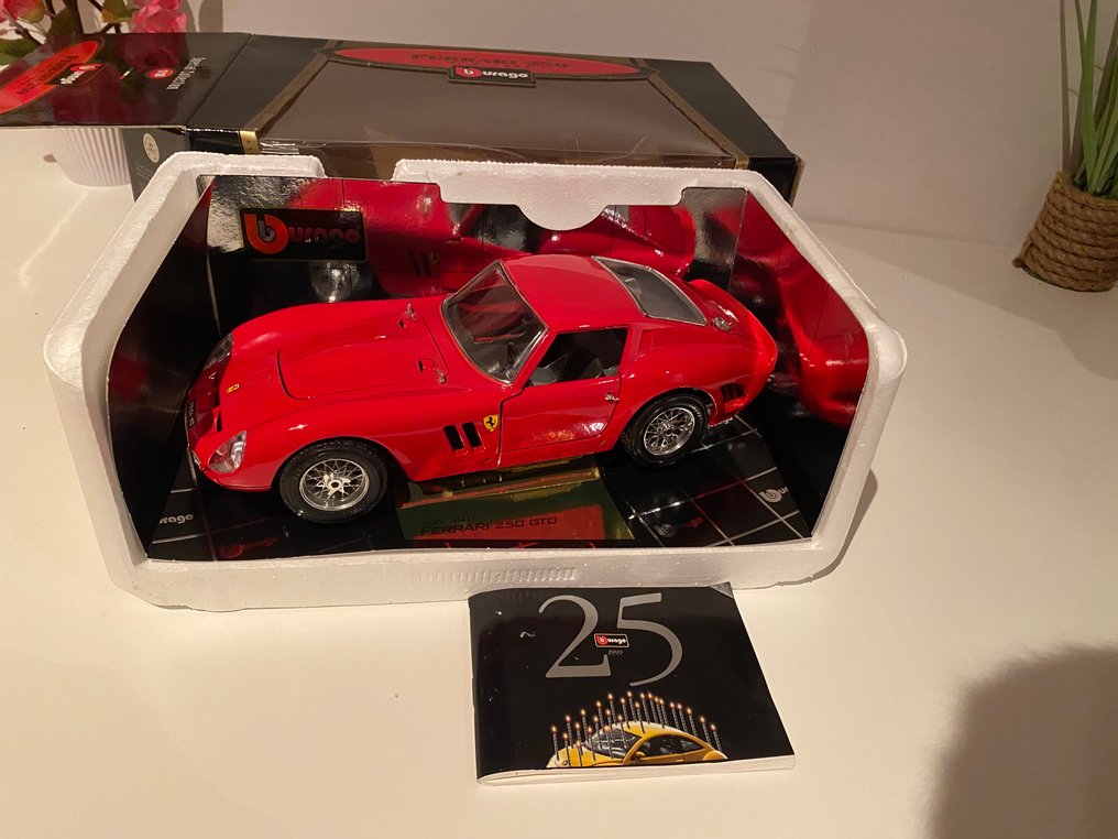 Bburago 1:18 - Αυτοκίνητο μοντελισμού - Ferrari 250 GTO (1962) - Ειδική Συλλογή #1.0