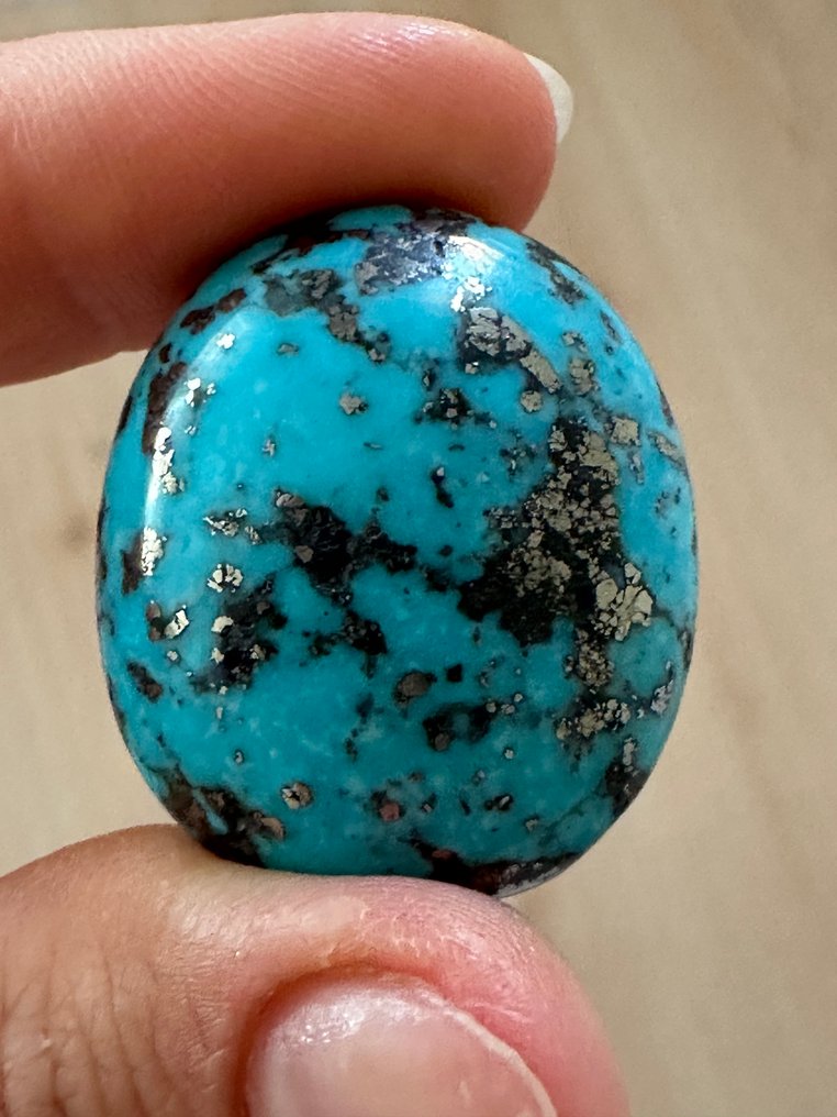 绿松石 真宝石!顶级色泽的内沙伯绿松石,76.70克拉,大颗精美宝石。宝石级品质! - 高度: 30 mm - 宽度: 26 mm- 15.34 g #1.0