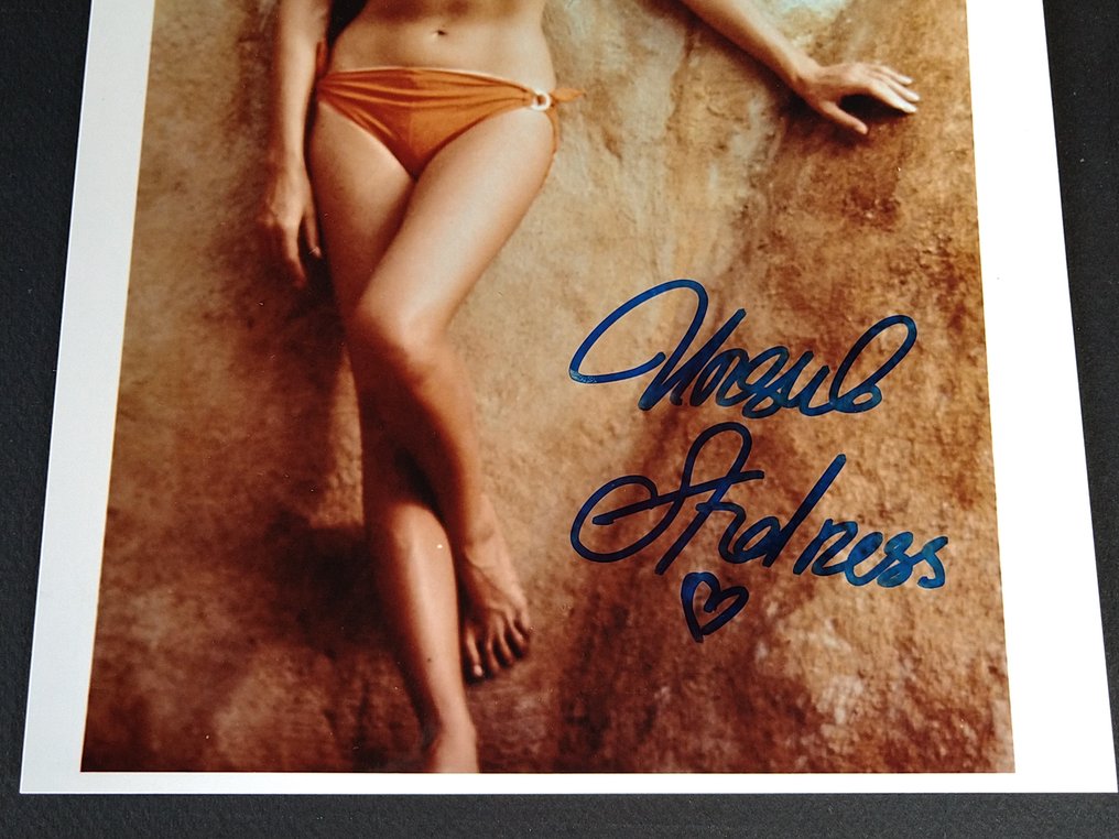 James Bond 007: Dr. No - Ursula Andress "Honey Ryder" - Signed photo with COA #2.1