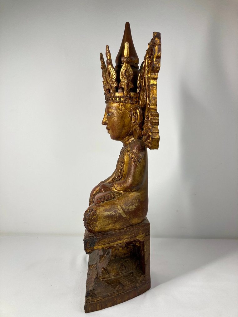 佛陀加冕“Jambupati Buddha Shan”——镀金木雕——缅甸 - 20世紀 #2.1
