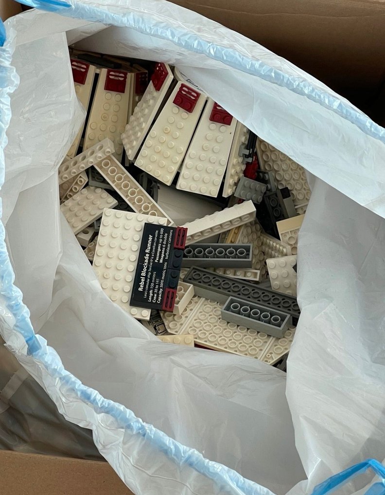 Lego Set - 10019 - Star Wars - UCS Rebel Blockade Runner #4.3