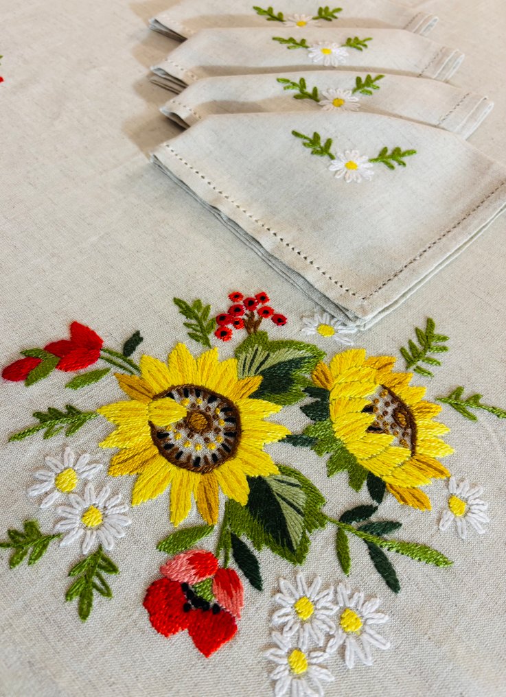 桌布 (13)  - 270 cm - 170 cm - 手工刺绣 #1.0