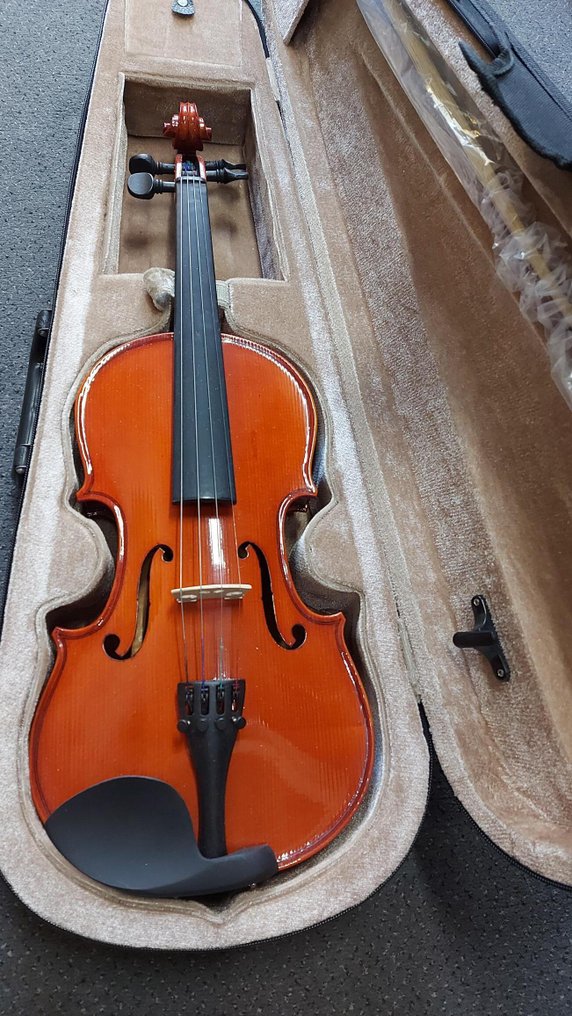 Cherrystone - 3/4 compleet met hars, e.d. - - Viulu (Ei pohjahintaa) #1.0