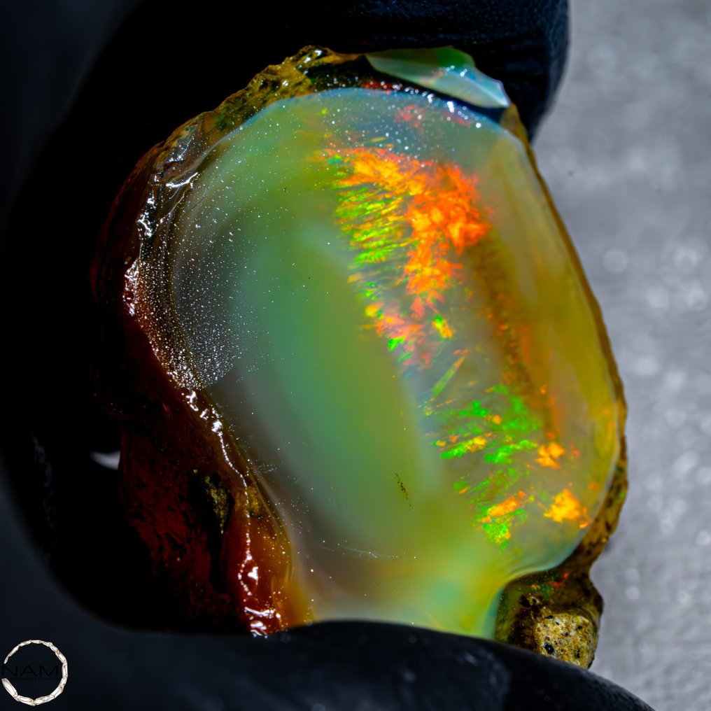 Dansul luminii – Magicul cristal opal 121,75 ct- 24.35 g #3.2