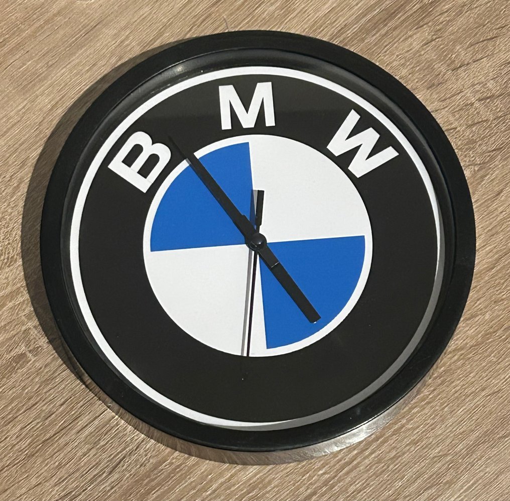 Clock - BMW #1.0
