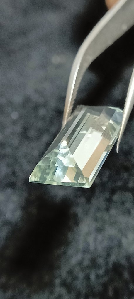 χωρίς τιμή ασφαλείας - 1 pcs  Βηρύλλος  - 7.38 ct - Antwerp Laboratory for Gemstone Testing (ALGT) - Var. Πράσινο Βηρύλλιο #1.0