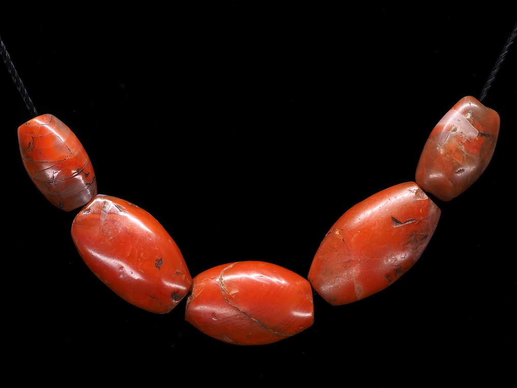 Pema raka 红玉髓 - 串珠子 #1.0