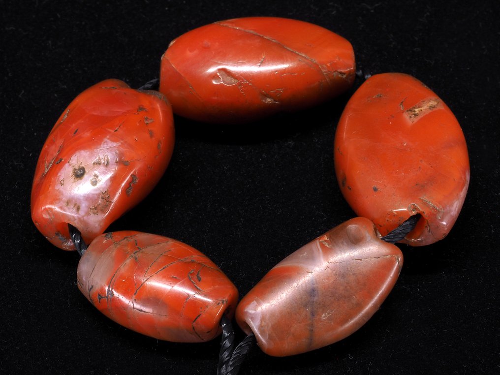 Pema raka 红玉髓 - 串珠子 #2.1