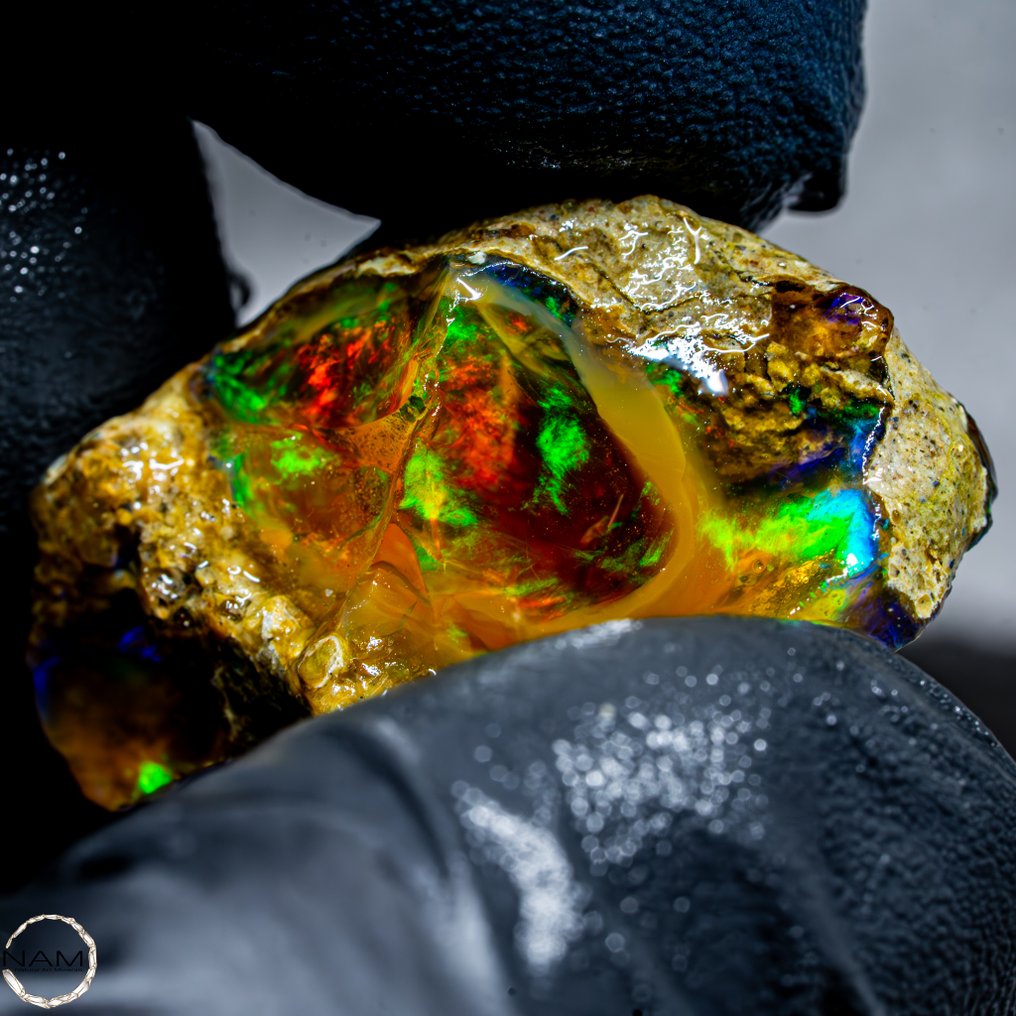 生命之火——罕见的埃塞俄比亚水晶欧泊 38,15ct- 7.63 g #3.2